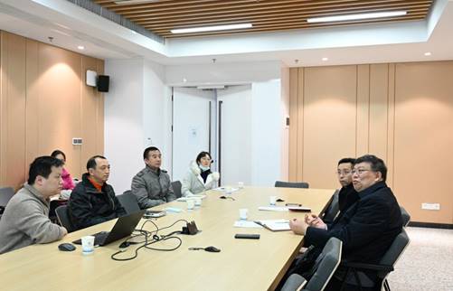 http://news.hust.edu.cn/__local/E/4F/71/8585F3E6E2B60AFDEDAD43FB5BC_506DDCC1_13266.jpg